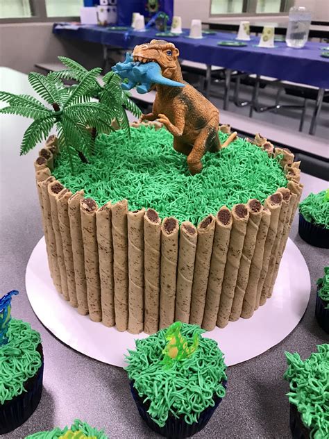 Jurassic World Cake Ideas