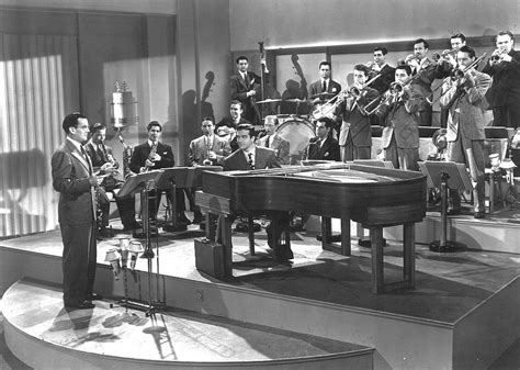 Glennmiller Bigband 1940s Swing Jazz Swing Era Glenn Miller Big Band Recording Artists