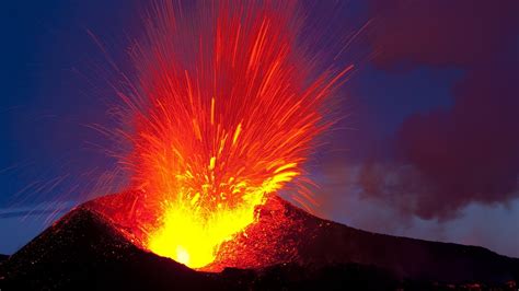 Nature Landscape Long Exposure Burning Lava Volcano Plants Wallpaper