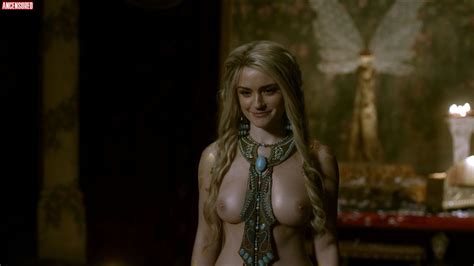 Naked Alicia Agneson In Vikings