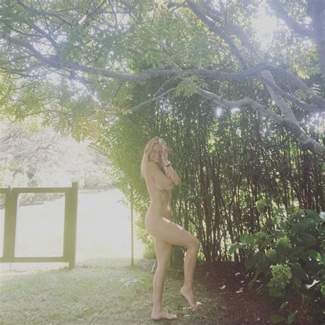 Gwyneth Paltrow Completely Naked In Her Th Birthday The Fappening