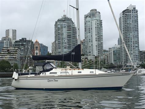 1990 Pearson 33 2 Ladysmith British Columbia