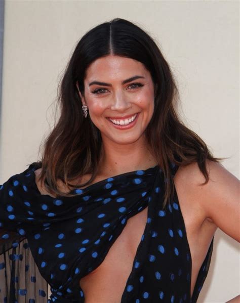 lorenza izzo fappening sexy at once upon a time hollywood premiere the fappening