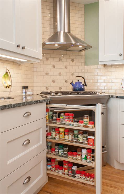 Todos los días nos llegan diferentes nuevos modelos y con un estilo único en cuanto a armario cocina despensa para todos y cada uno de los. 5 Dicas para Organizar uma Cozinha Pequena + 29 Fotos