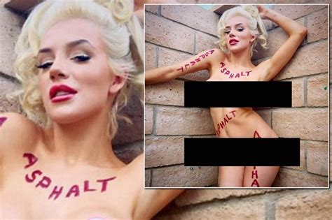 Courtney Stodden Strips Completely Naked For Raunchy Snap Originally Banned From Instagram
