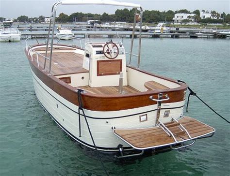Vendesi barca nostromo 21 cabinato lunghezza 6.30 mt larghezza 2. Motore idrogetto funzionamento: Subito it gozzi ...