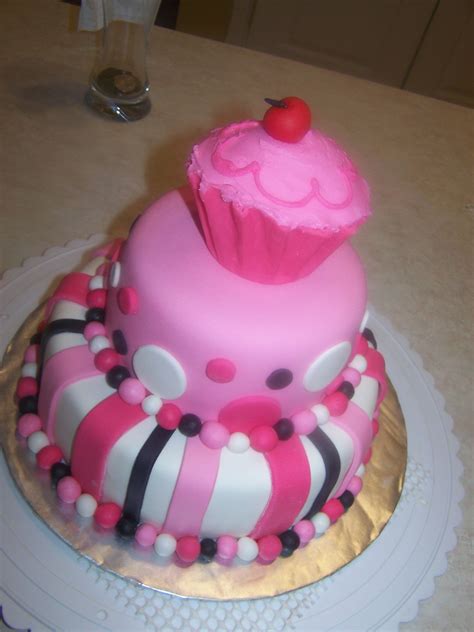 Free Set Of Little Girl Birthday Cakes Little Girl Birthday Cakes