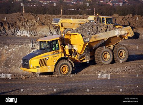 Heavy Plant Equipment In Action In Suffolk Stock Photo 16025909 Alamy