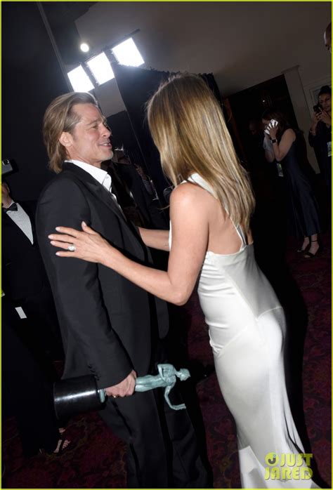 Brad Pitt Had An Erotic Daydream About Jennifer Aniston During Fast Times Reunion Photo