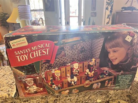Vintage 1994 Mr Christmas Santas Musical Toy Chest Original Box Works