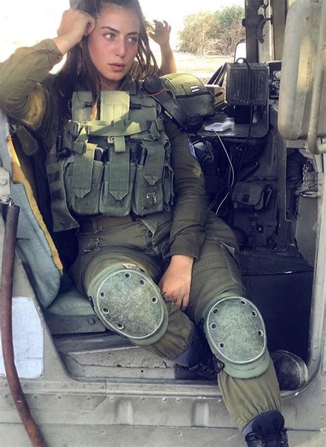 pin by rams on israel defense forces female soldier military girl israeli girls