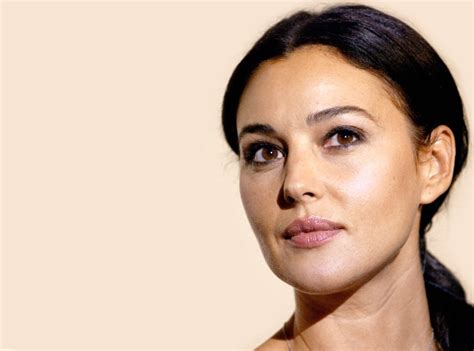Celebrity Monica Bellucci Weight Height And Age