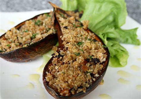 Italian eggplants, botanically classified as solanum melongena, are members of the nightshade family, solanaceae, which contains over 3000 species along with tomatoes and potatoes. Baked Stuffed eggplant | Italian Food Forever