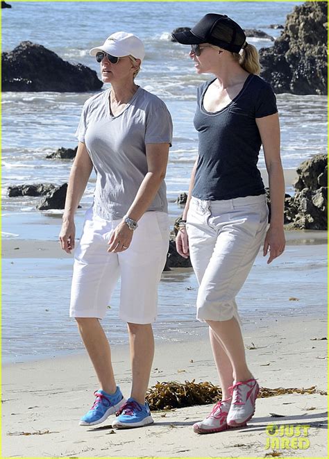 Ellen Degeneres And Portia De Rossi Walk On The Beach Photo 2616439 Ellen Degeneres Portia De