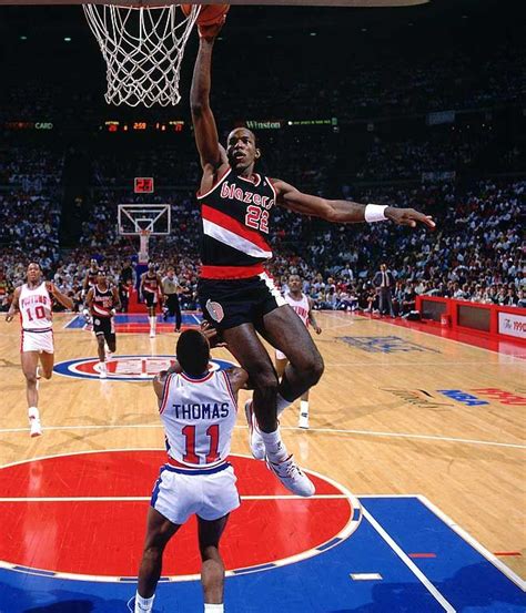 ‪hoy Cumple 55 Años Clyde Drexler The Glide‬ ‪hall Of Fame