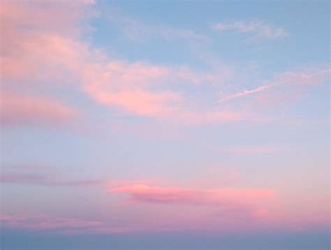 Create a unique & nature inspired feature wall with our awesome sunset clouds wallpaper mural. Aesthetic Anime Sky Pink Wallpapers - Wallpaper Cave