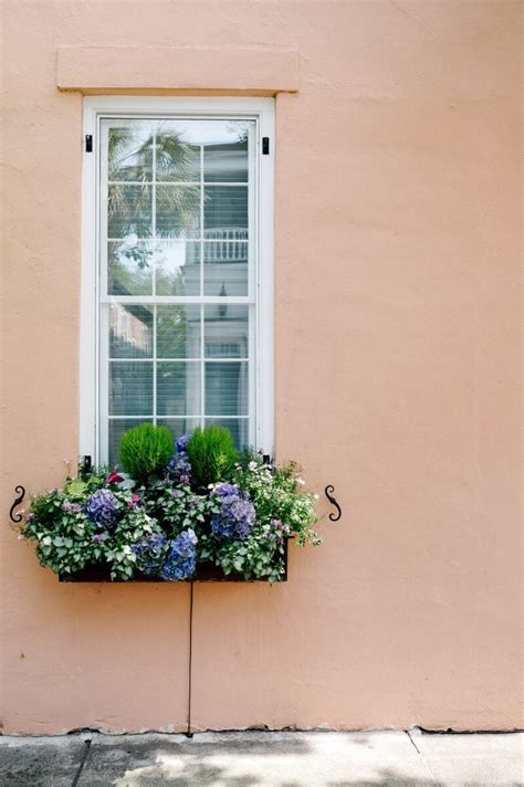 How To Hang Window Boxes For Stunning Curb Appeal Decorhint