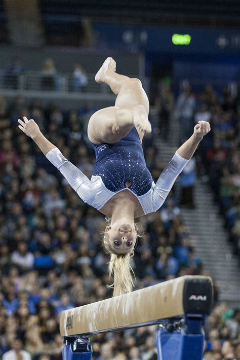 Ucla Gymnastics Adds New Twist To 2015 Season Daily Bruin