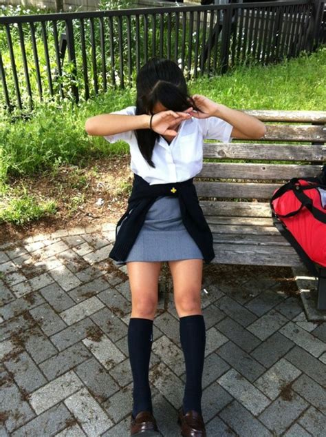 【衝撃】慶應女子高校のスカート制服がいかんでしょ（画像あり） 様々な情報を毎日まとめています