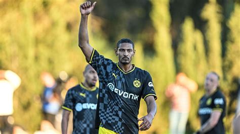 Haller Makes Borussia Dortmund Return After Cancer Treatment Espn