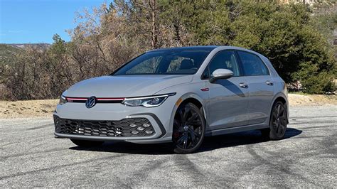 2022 volkswagen golf gti long term introduction is it still our favorite daily driver cnet