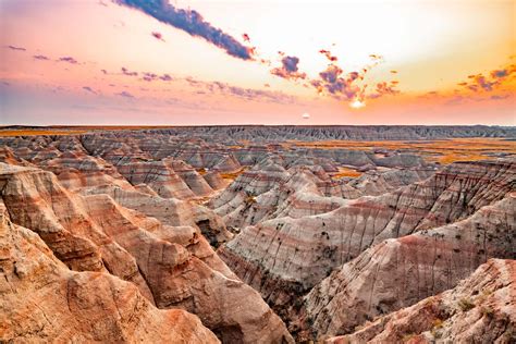A Very Helpful Guide To Badlands National Park Photos Video