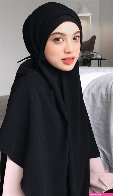 Jilbab Memek Nungging Posisi Berdiri Sex Leaks