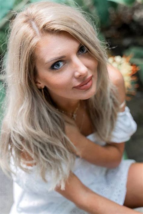 36 Y O Anna From Kyiv Ukraine Blue Eyes Blond Hair ID 852802