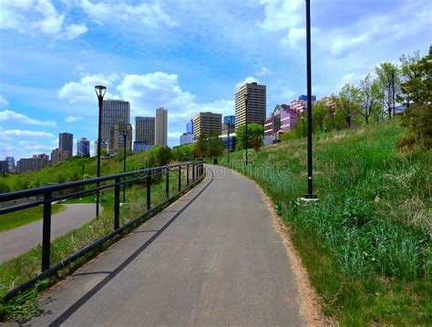 Centro De La Ciudad Del Paisaje Urbano Visi N Desde Louise Mckinney Riverfront Park Edmonton