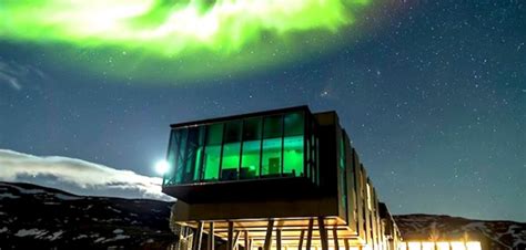 Icelands Ion Hotel Offers Dramatic Views Of The Northern Lights