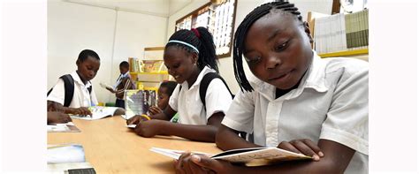 Ensino secundário geral integrado 17 3.2.5. Em cada 10 raparigas, apenas 1.5 chegam ao Ensino Secundário