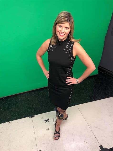 Cbs Austin Hot And Sexy Meteorologist Babe Chikage Windler Austin