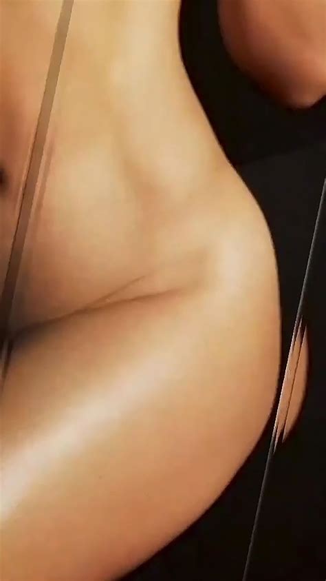 Jennifer Lopez 누드 사진 및 유출된 섹스 테이프