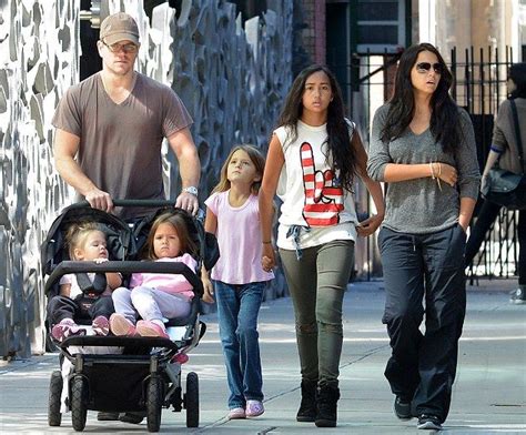 Matt Damon And His Daughters Surrounded By His Girls Matt Damon