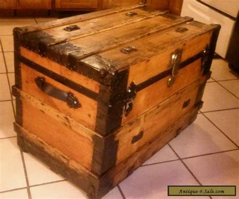 1800s Antique Victorian Flat Top Steamer Trunk With Lift Out Tray For