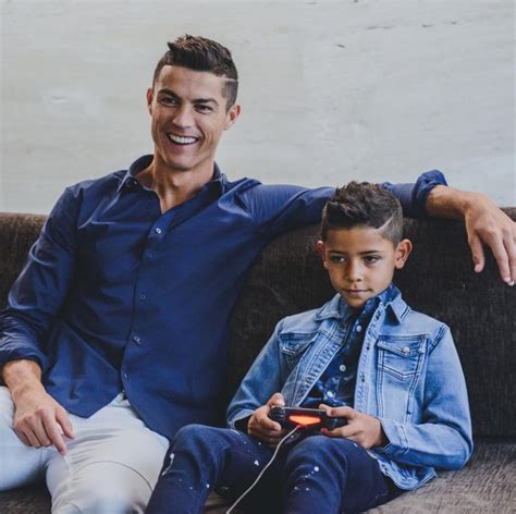 Yes, we are surprised as well that his manicured hands are not yet sporting an engagement or a wedding ring, but that is beside the point. How many kids does Cristiano Ronaldo have? - MadeForMums