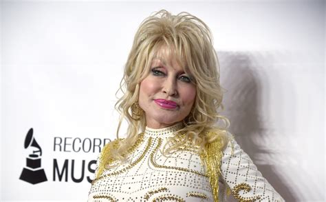 Dolly Parton No Makeup Stars Who Are Unrecognizable In Real Life Without Makeup Youtube The