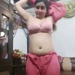 Paki Housewife Stripping Salwar Suit And Pussy Show Pics Hoastie