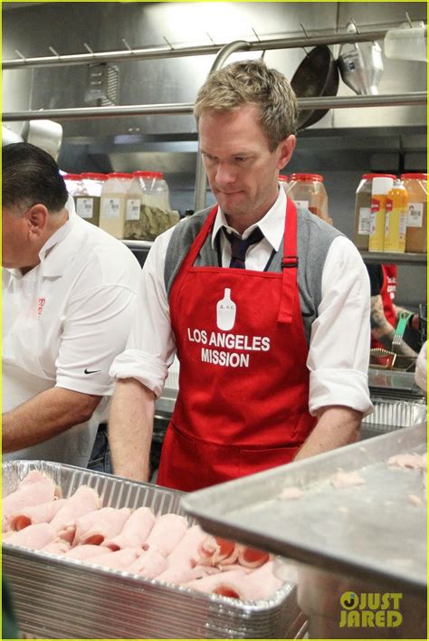 neil patrick harris and bella thorne help feed the homeless photo 3001543 neil patrick harris