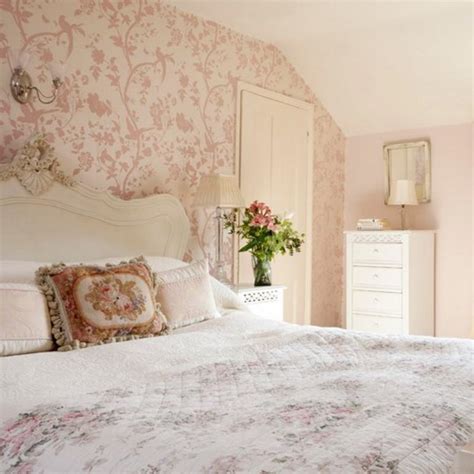 20 Charming Bedroom Designs With Floral Wallpaper Rilane