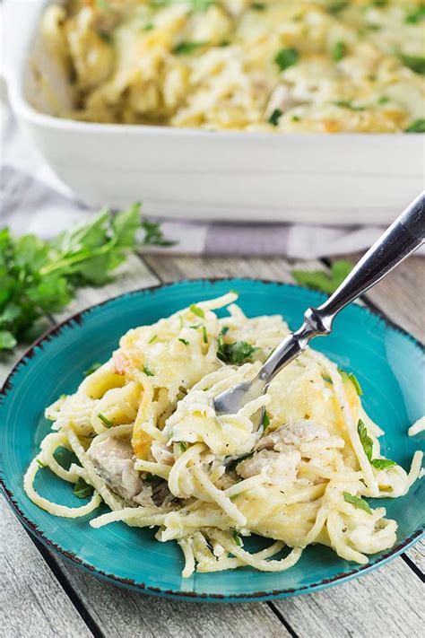 Mix in pasta and cook for 8 to 10 minutes or until al dente; Cheesy Chicken Spaghetti Bake - Creamy, Easy, & Quick