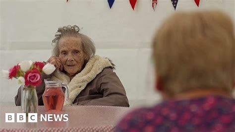 Coronavirus Care Home Creates Garden Visits Bbc News