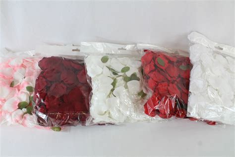 Rose Petals X6 Bags 500 Petals Per Bag
