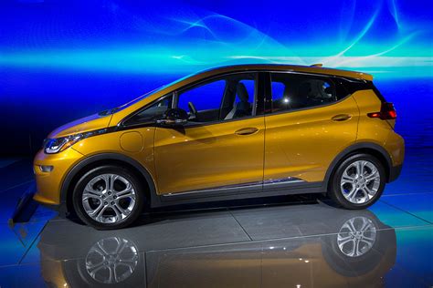 2017 Chevy Bolt Ev Could Be Americas Best Small Electric Car Itech Post