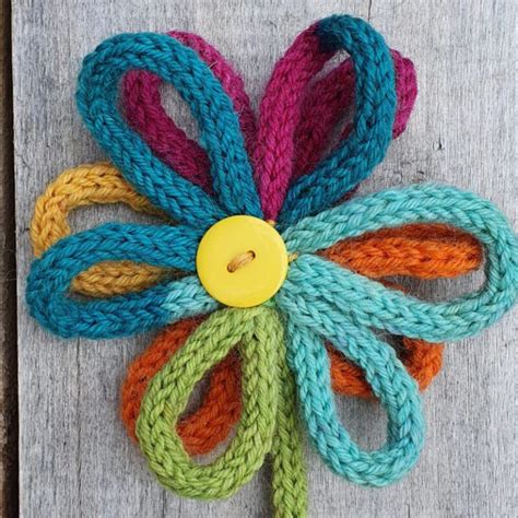 Woolly Chic French Knitting Kit Make A Cute Flower Brooch