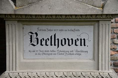 Beethovens Original Grave In In Todays Schubert Park He