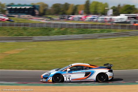 Brands hatch information including news, statistics, venue information, race meetings, track days, driving experiences and corporate hospitality from motorsport.co.uk. Brands Hatch: Benjamin Lessennes start tweemaal van op ...