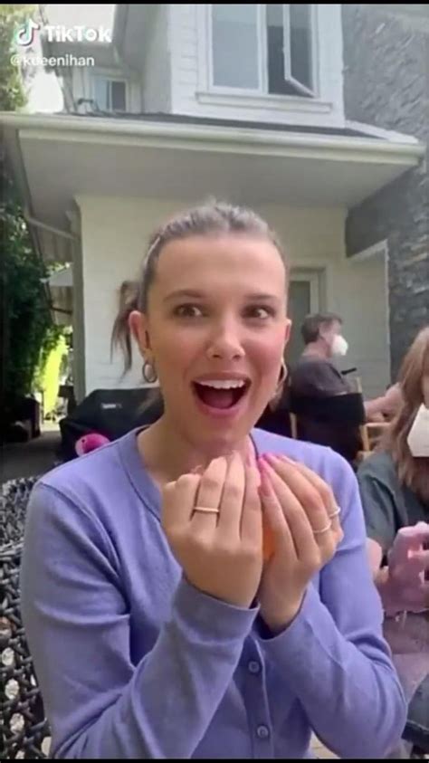 Millie Bobby Brown Tiktok Vídeo Bobbie Brown Stranger Things