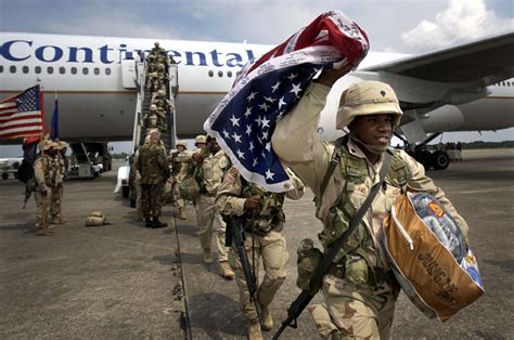 Here S 19 Heartwarming Photos Of Us Troops Returning Home