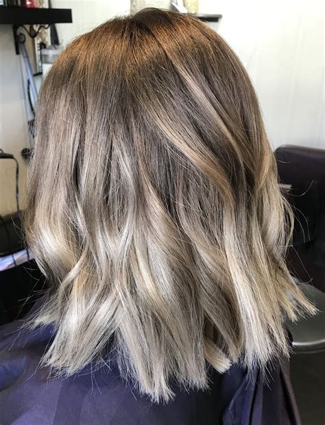 Ash Blonde Root Smudge Hair Color Medium Length Blonde Hair Roots Hair Dark Roots Blonde Hair